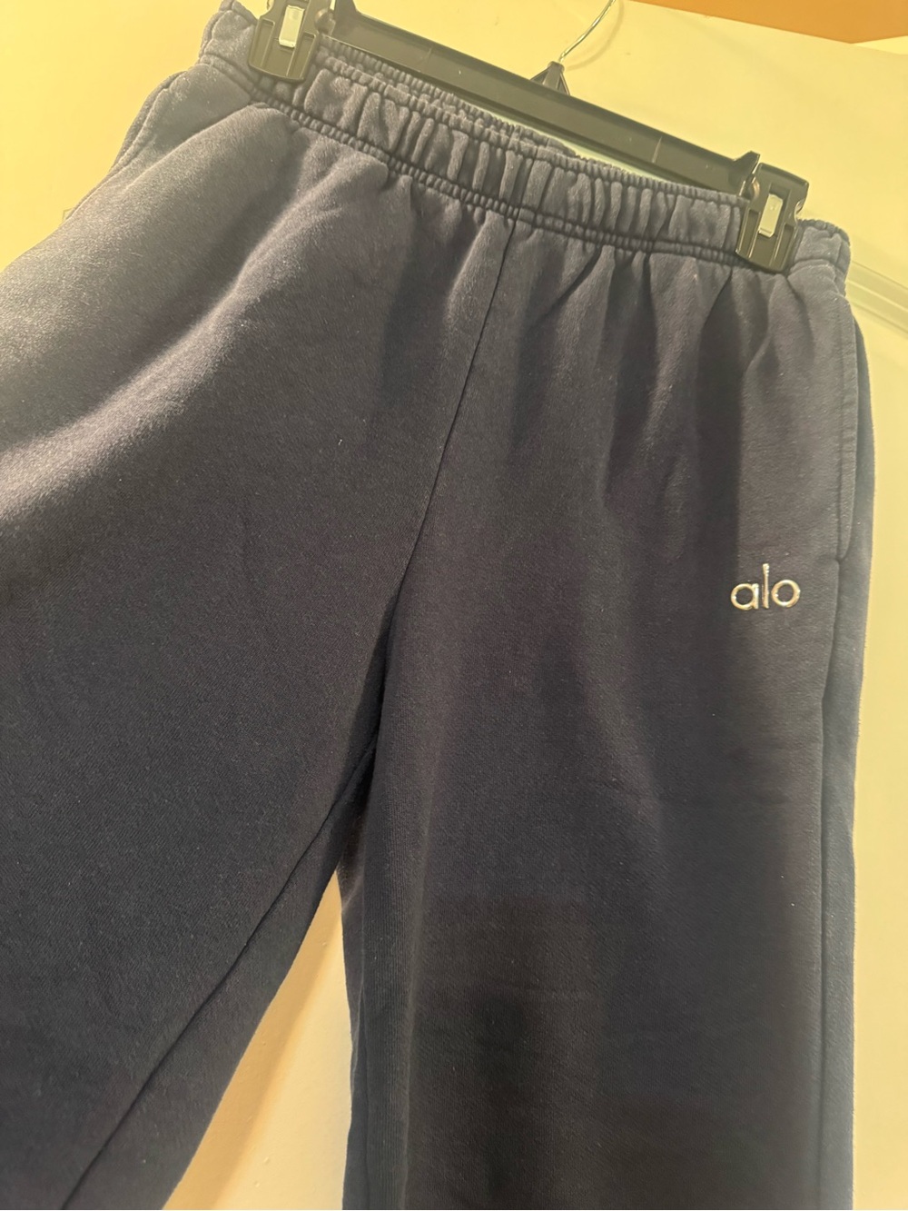 ALO Accolade Joggers Sweat Pants Blue Size XS Extra Small $138 RETAIL - Picture 4 of 5